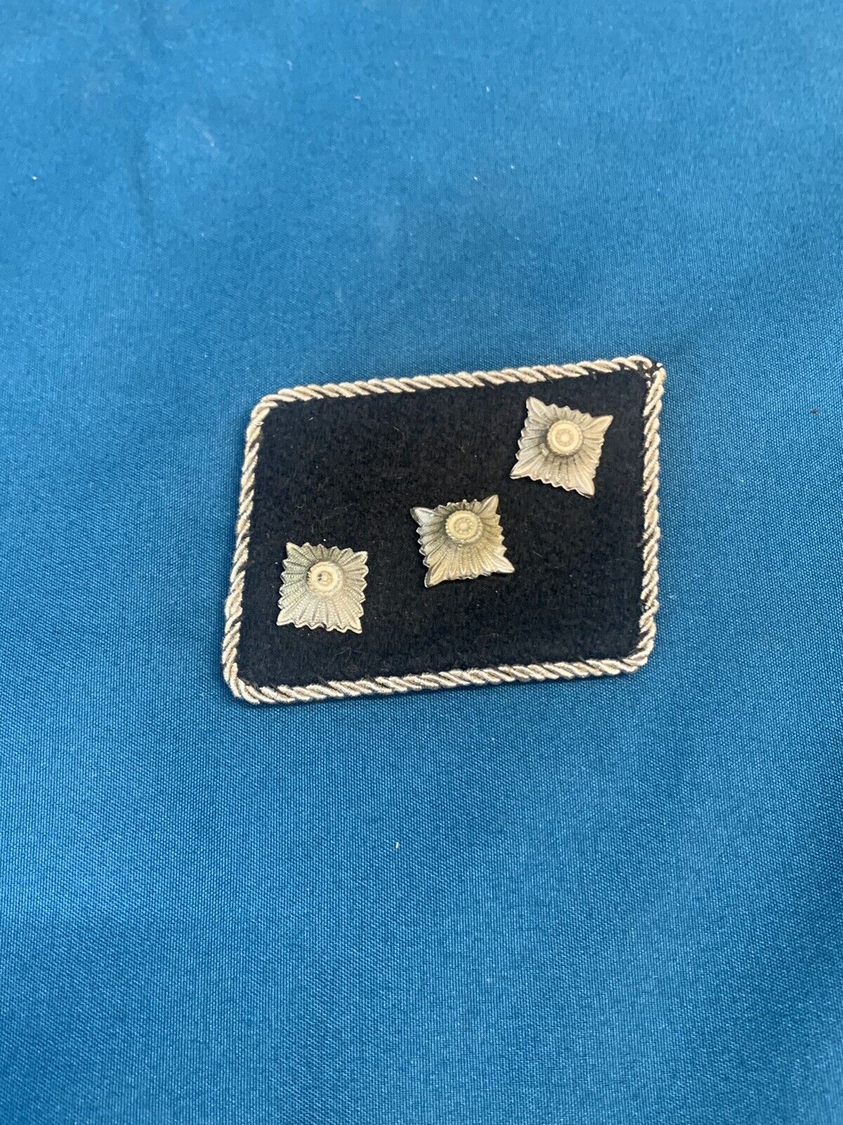 Ww2 German Shoulder Tab With 3 Buttons