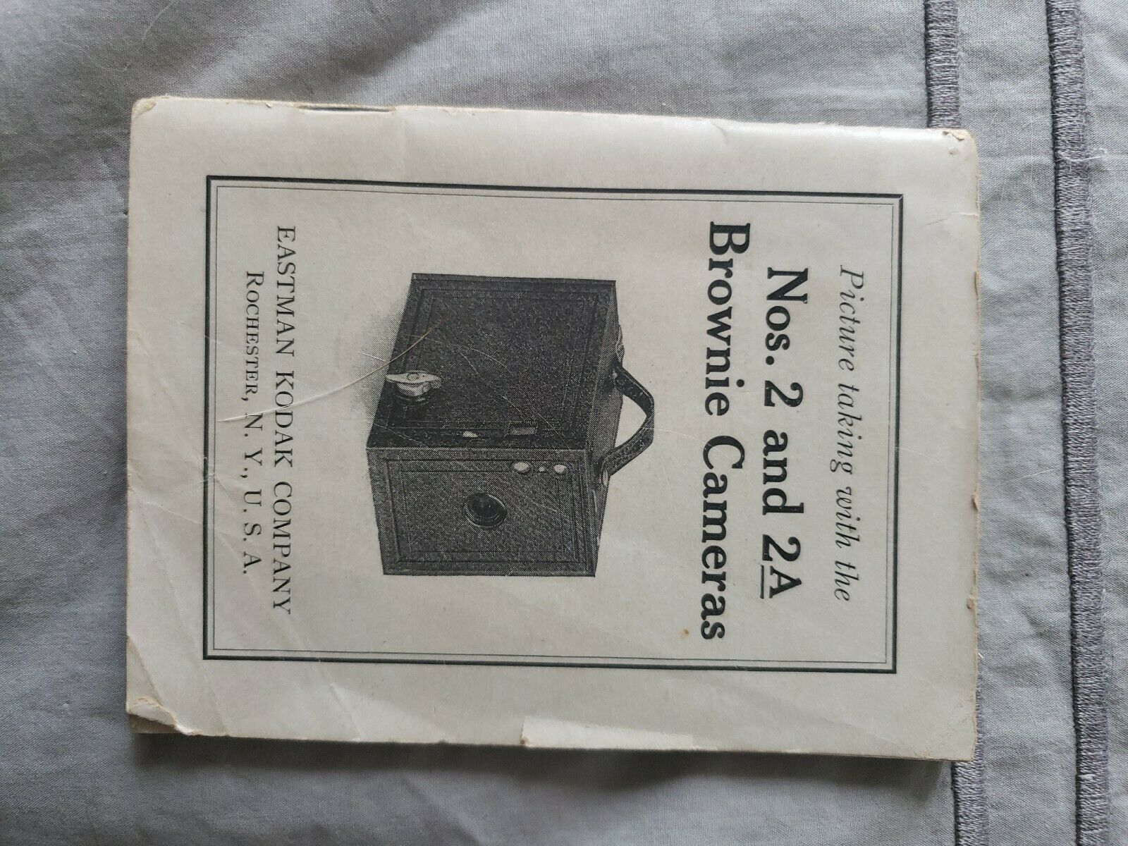 Eastman Kodak Company Instruction Manual For Brownie Cameras No 2 And 2a